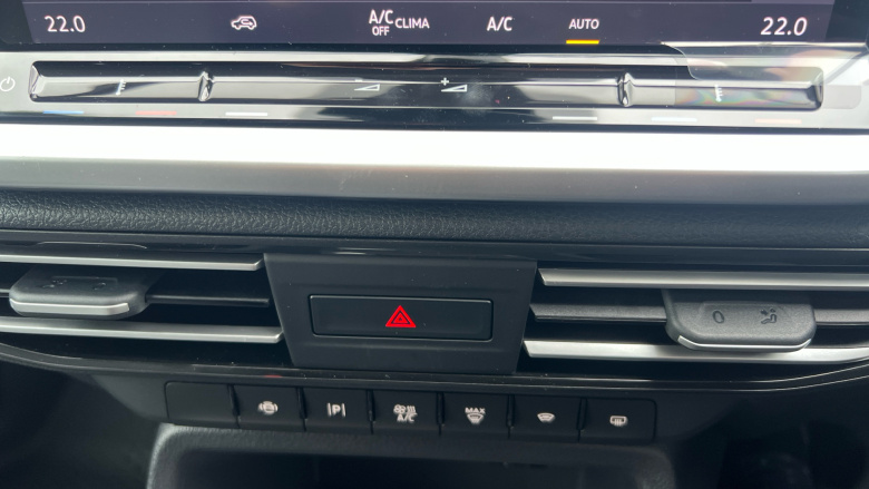 Ford Transit Connect 230 L2 Diesel 2.0 EcoBlue 102ps Limited Van